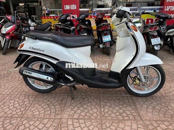 yamaha classico màu trắng