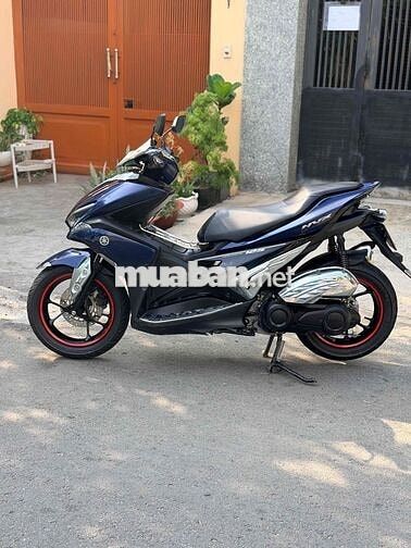 Yamaha NVX 2017 Xanh đen