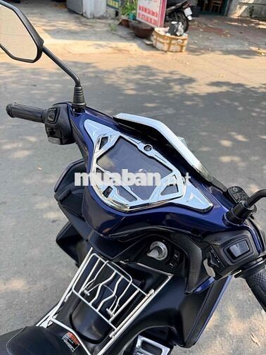 Yamaha NVX 2017 Xanh đen