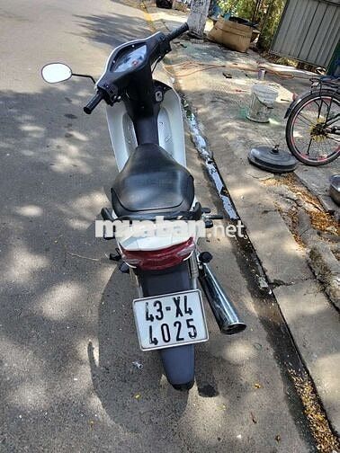 Honda Wave màu Trắng