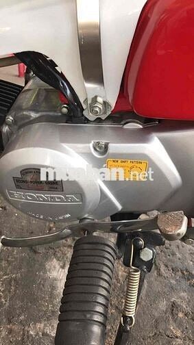 Honda Super Cub Đỏ trắng