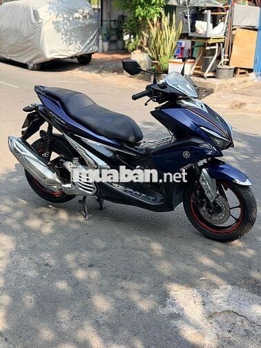 Yamaha NVX 2017 Xanh đen