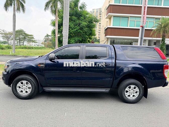 Ford Ranger XLS 2020 Xanh đen