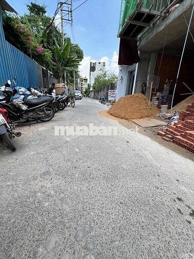 ĐẤT 76m2 - NGANG 5,2 - HẺM THÔNG
