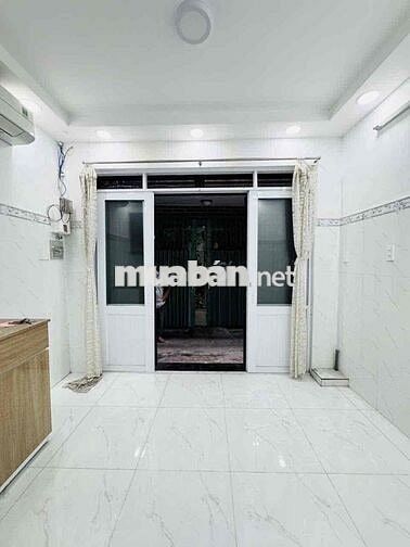 Cần bán gấp nhà ở Thành Thái Quận 10 Hồ Chí Minh
