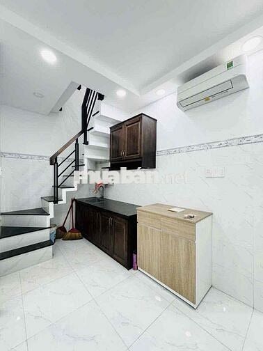 Cần bán gấp nhà ở Thành Thái Quận 10 Hồ Chí Minh