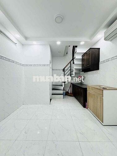 Cần bán gấp nhà ở Thành Thái Quận 10 Hồ Chí Minh