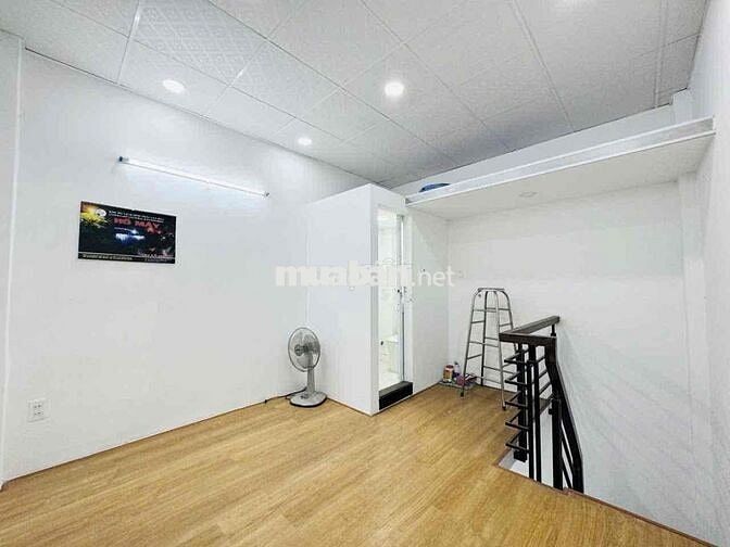 Cần bán gấp nhà ở Thành Thái Quận 10 Hồ Chí Minh