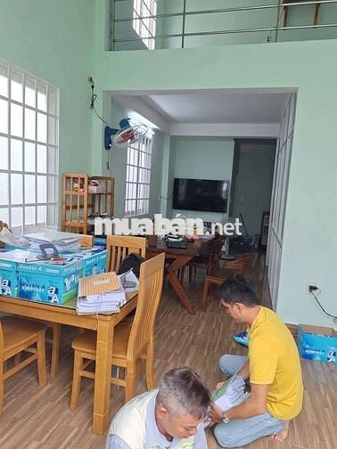 NHÀ GẦN CHỢ THỦ ĐỨC, 1TRỆT 1LẦU 70M2 2PN 2WC GIÁ CHỈ 8TR, Ở GIA ĐÌNH