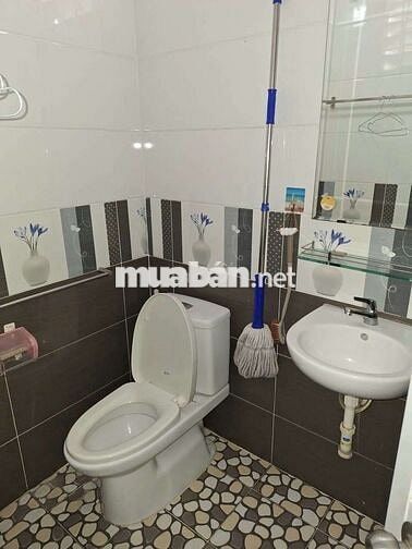 NHÀ GẦN CHỢ THỦ ĐỨC, 1TRỆT 1LẦU 70M2 2PN 2WC GIÁ CHỈ 8TR, Ở GIA ĐÌNH