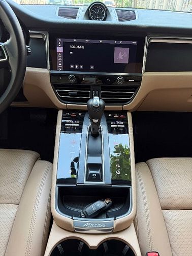 PORSCHE MACAN 2022 - Xe như mới!
