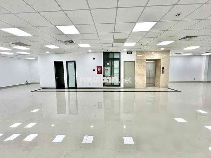 Cho thuê văn phòng tại Láng Hạ 200m2 40t vị trí cực đẹp
