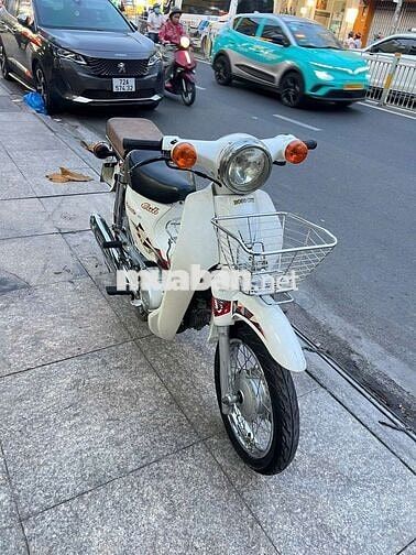 Honda Cub 50cc 2018 Trắng Đã sử dụng