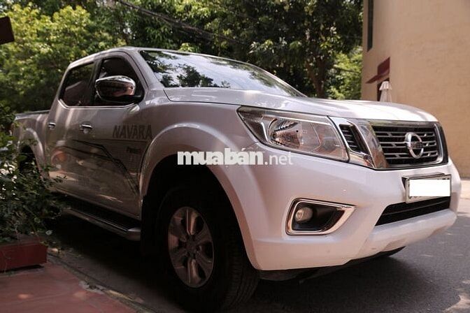 Nissan Navara 2017 Trắng