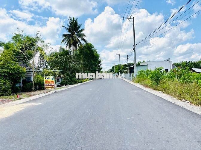 GÓC 2 MẶT TIỀN ĐƯỜNG NHỰA 10,5M GẦN 400m2 NGAY SÁT QL 1A, GIÁ SIÊU TỐT