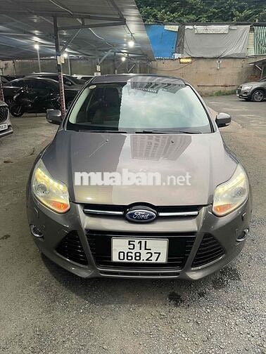 Ford Titanium Xám Tự động