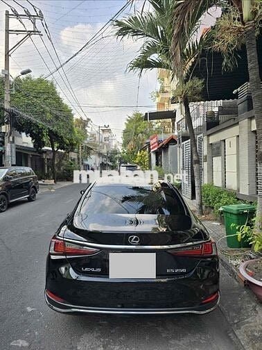 Lexus ES250 2022 Đen 70000 km