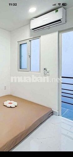 mặt tiền xe hơi trươc nhà dể vận chuyển
