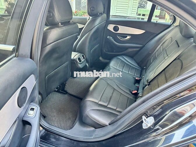 Mercedes-Benz C180 Đen bản đặc biệt 2020 60k km