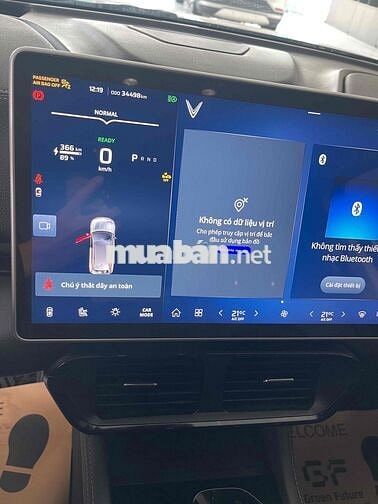 Xe điện Vinfast VF8 Eco 2023 Xám