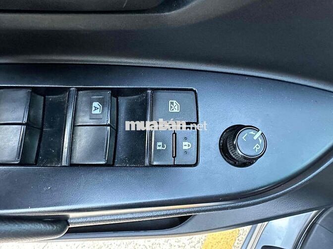 Toyota Innova 2019 70000 km Bạc