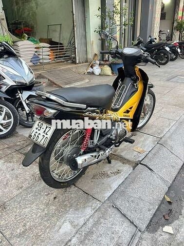 Yamaha Sirius RC 2012 Đen vàng