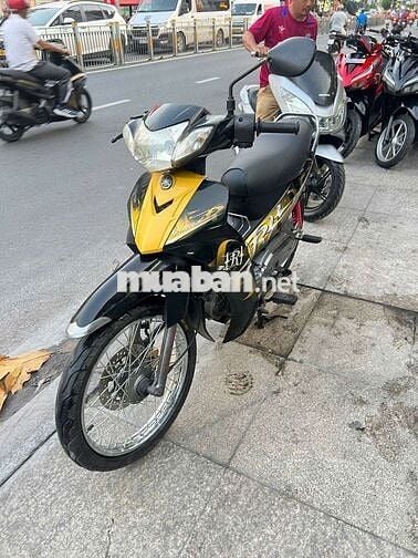 Yamaha Sirius RC 2012 Đen vàng