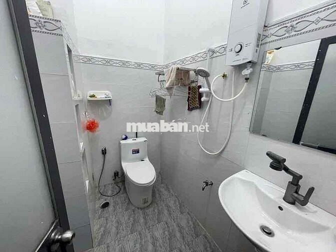 100M - 4,7Tỷ -  NHÀ 2 TẦNG - NGAY Công Viên ,Phân Mềm Quang Trung
