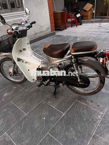 Honda Cub màu Trắng, Xám