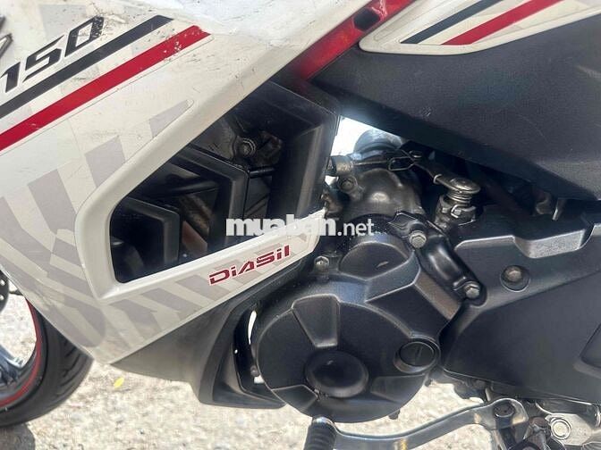 Yamaha Exciter 150 Trắng đỏ Đã sử dụng