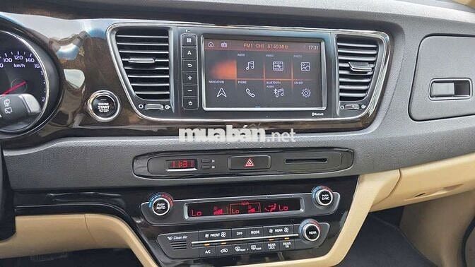 Kia Sedona 2019 Trắng 87167 km
