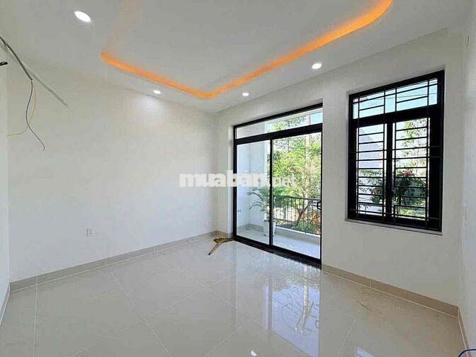 Bán nhà 3 tầng gần trường Somg Ngữ Lạc Hồng - Biên Hoà