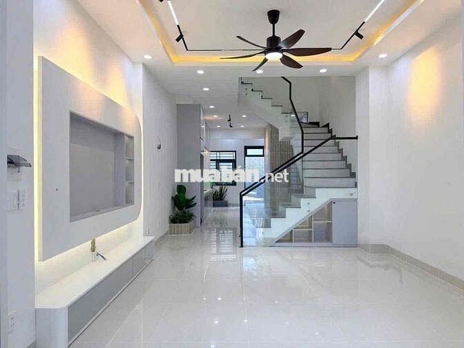 Bán nhà 3 tầng gần trường Somg Ngữ Lạc Hồng - Biên Hoà