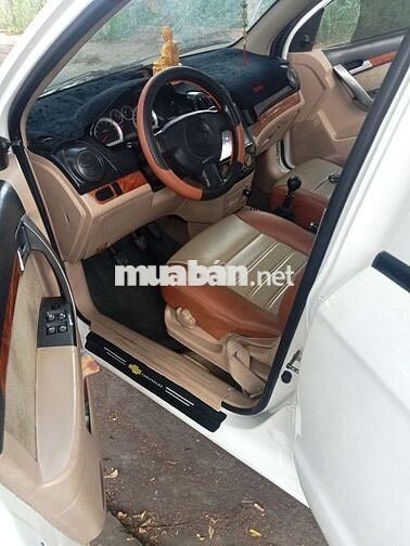 Chevrolet gentra màu Trắng