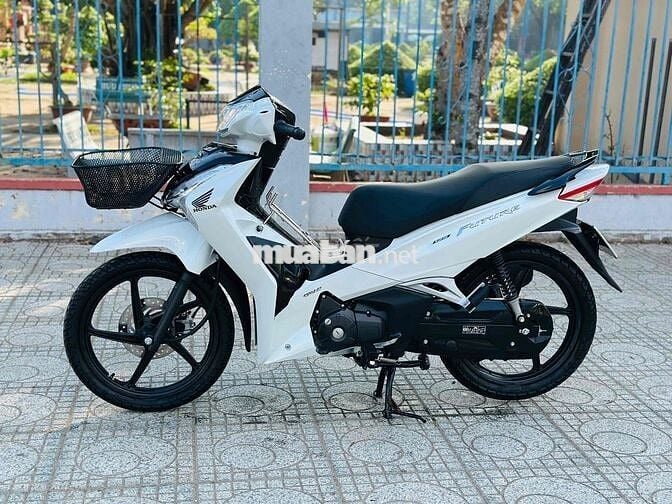 FUTURE Fi 900KM ĐK 2025 NHƯ XE THÙNG TRONG HÃNG DẮ