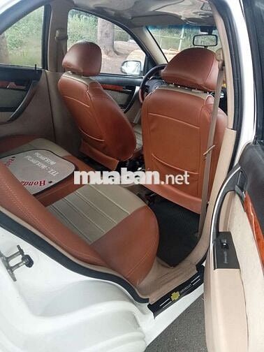 Chevrolet gentra màu Trắng