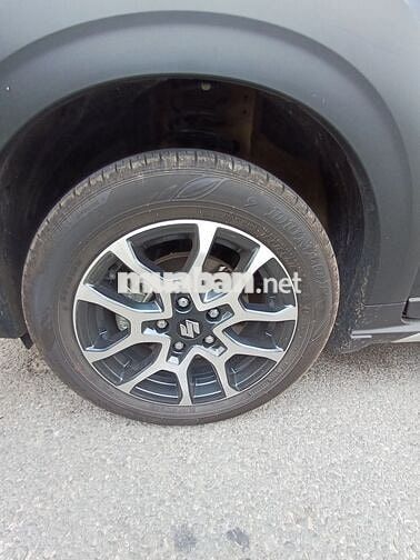 Suzuki XL7 2022 Đen chính chủ 9000km