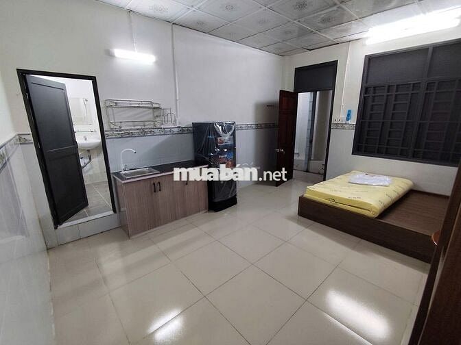 Phòng Mới  Full Nội Thất Chợ Việt Lập 3 phút ra Phạm Văn Đồng