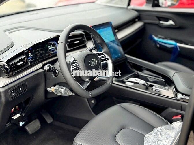 Hyundai Custin 2026 Đặc biệt Đen