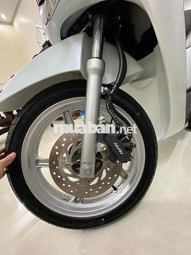 SH Ý Trắng 150 đầu 109  vỏ còn rin theo xe