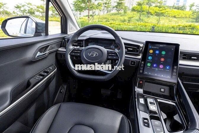 Hyundai Custin 2026 Đặc biệt Đen