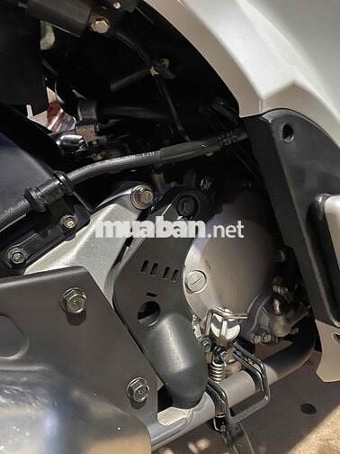 SH Ý Trắng 150 đầu 109  vỏ còn rin theo xe