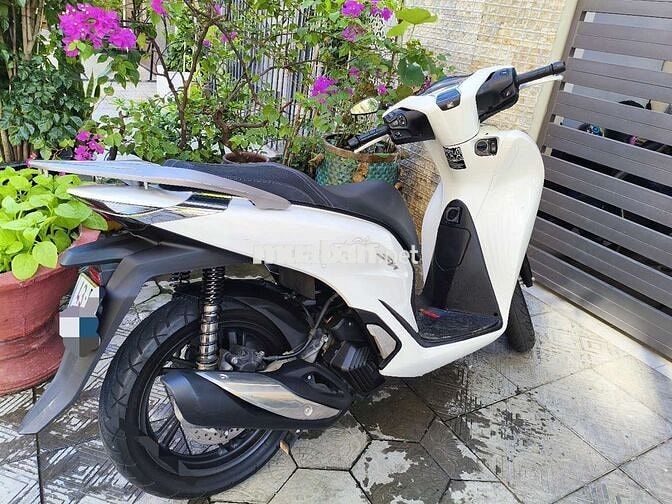 Honda SH125i CBS 2023 Trắng đen