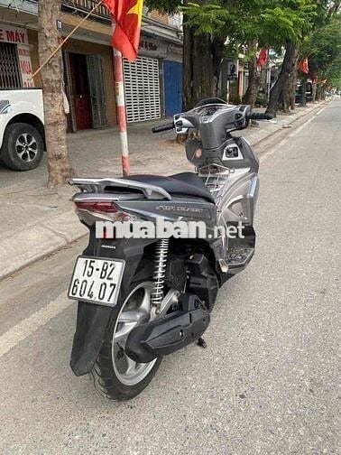 Honda Airblade chính chủ đời cao zin cả xe đẹp mê