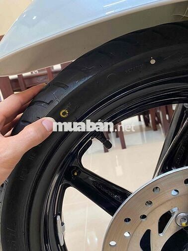SH Ý Trắng 150 đầu 109  vỏ còn rin theo xe