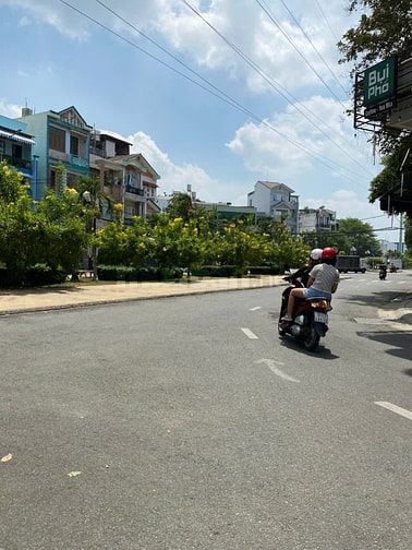 Bán nhà mặt tiền đường Nguyễn Thế Truyện, phường Tân Sơn Nhì, Tân Phú.
