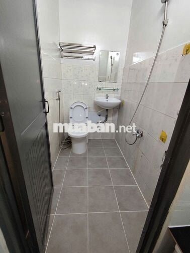 Phòng Mới  Full Nội Thất Chợ Việt Lập 3 phút ra Phạm Văn Đồng