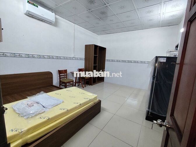 Phòng Mới  Full Nội Thất Chợ Việt Lập 3 phút ra Phạm Văn Đồng