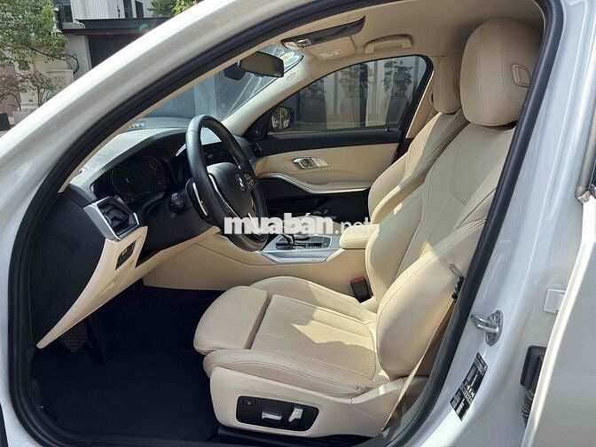 BMW 320i 2020 Trắng 21.000 km