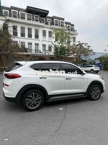 Hyundai Tucson 2021 Xăng 80000 km Trắng